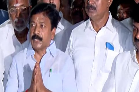 அதிமுக பொதுக்குழுவை கூட்ட எஸ்.பி வேலுமணி -சிவி சண்முகம் தரப்பு  முயற்சி?