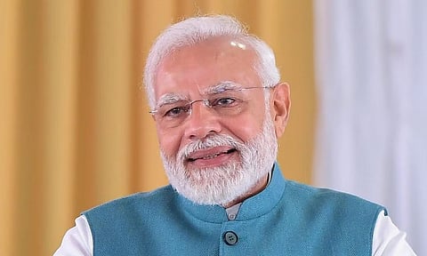 வெளிநாட்டு பயணிகளுக்கு கட்டுப்பாடு விதிக்க திட்டமா?  பிரதமர் மோடி பதில் 