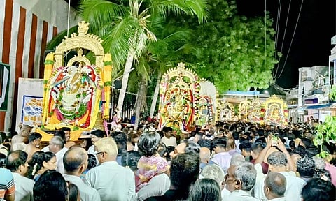 ஆழ்வார்திருநகரி கருட சேவை