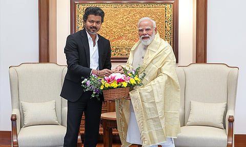 பிரதமர் மோடியுடனான சந்திப்பு நிறைவு; தமிழ்நாடு இல்லம் திரும்பினார் முதல்-அமைச்சர் விஜய்
