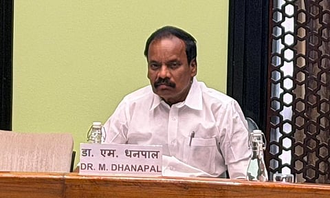 மிகப்பெரிய அளவில் பண பரிமாற்றம்: த.வெ.க.வில் சேர்ந்த முன்னாள் எம்.எல்.ஏ.க்கள் மீது அ.தி.மு.க. எம்.பி. குற்றச்சாட்டு
