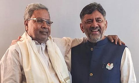 காங்கிரஸ் மேலிடம் அழைப்பு; சித்தராமையாவும், டி.கே. சிவக்குமாரும் இன்றிரவு டெல்லி பயணம்
