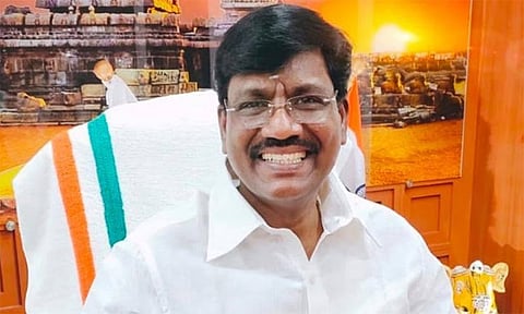  அமைச்சர் விஸ்வநாதன்