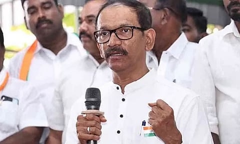  கிரிஷ் சோடங்கர்
