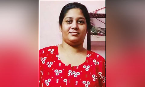 மனைவியின் நடத்தையில் சந்தேகம்... குழந்தைகள் கண் எதிரே எலக்ட்ரீசியன் செய்த பயங்கர சம்பவம்
