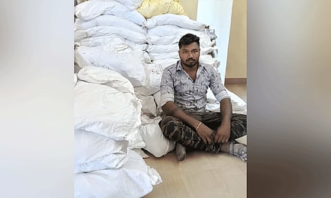 வாலிபர் கைது