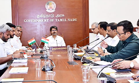 சட்டவிரோதமாக கனிம வளங்கள் கடத்தப்படுவதை தடுக்க நடவடிக்கை எடுக்க வேண்டும்: முதல்-அமைச்சர் விஜய்