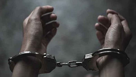 கிண்டி கவர்னர் மாளிகைக்கு வெடிகுண்டு மிரட்டல் விடுத்த வாலிபர் கைது