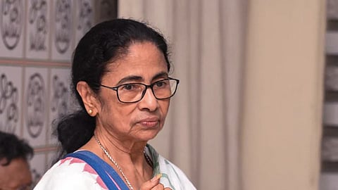 மம்தா பானர்ஜி வீட்டில் சிஐடி சோதனை

