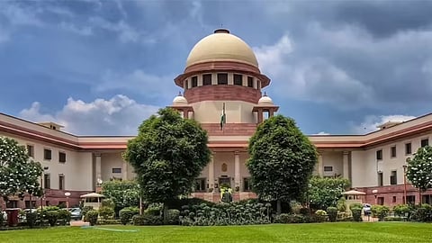 தவெகவில் சேர்ந்த 4 அதிமுக முன்னாள் எம்.எல்.ஏ.க்கள் சுப்ரீம் கோர்ட்டில் கேவியட் மனு தாக்கல்