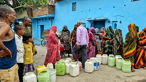 ஒரு கிராமமே திருமணம் செய்துகொள்ளாமல் வாழும் ஆண்கள்: எதற்காக தெரியுமா? 