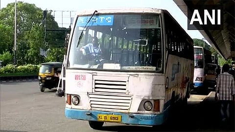 பெண்களுக்கு இலவச பயணம்; கேரள அரசுக்கு எச்சரிக்கை விடுத்த தனியார் பேருந்து உரிமையாளர்கள்