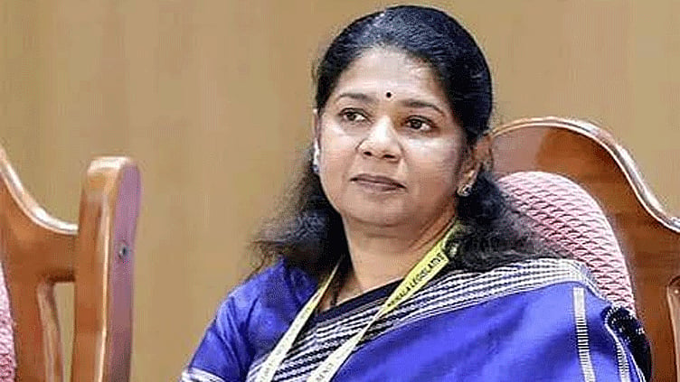 
50-க்கும் மேற்பட்ட பெண்களை மிரட்டி ஆபாச வீடியோ எடுத்த தவெக நிர்வாகி - கனிமொழி கண்டனம்