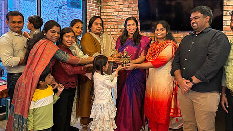 தொழில்துறை அமைச்சர் கீர்த்தனா