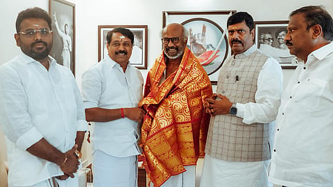நடிகர் ரஜினிகாந்துடன் நயினார் நாகேந்திரன் சந்திப்பு