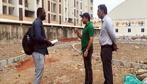 Deputy Commissioner inspects
