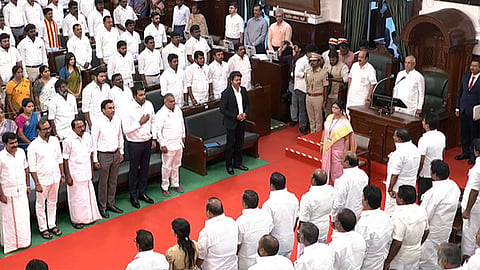 தமிழ்த்தாய் வாழ்த்துடன் தொடங்கியது தமிழக சட்டசபை கூட்டத்தொடர்