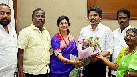 முதல்-அமைச்சர் விஜய்யுடன் சவுமியா அன்புமணி சந்திப்பு 