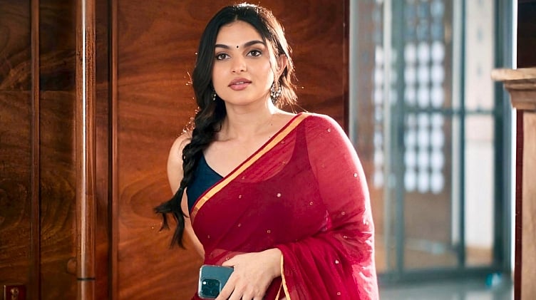 சமூக ஊடகங்களில் இருந்து விலகுவதாக அறிவித்த கயாடு லோஹர்.. ஏன் தெரியுமா?