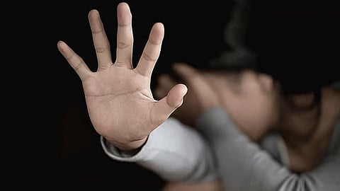 சாக்லெட் வாங்கி கொடுத்து சிறுமிகளுக்கு பாலியல் தொந்தரவு: தொழிலாளி கைது