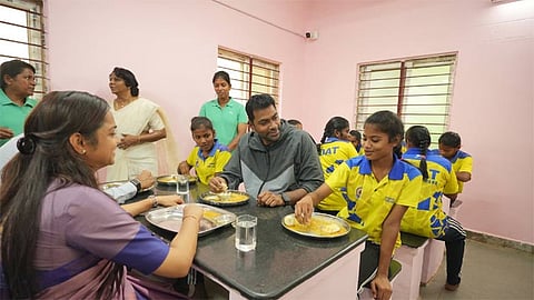 விளையாட்டு விடுதி மாணவ, மாணவியருக்கான தினசரி உணவுப்படி உயர்வு; அமைச்சர் ஆதவ் அர்ஜுனா அறிவிப்பு

