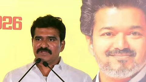 வெள்ளை அறிக்கையை வெளியிட்டார் அமைச்சர் நிர்மல் குமார்