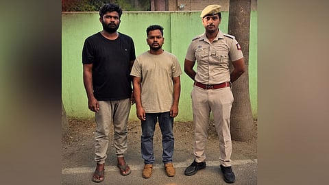 பணம் மோசடி வழக்கில் 2 பேர் கைது