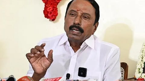 
 பள்ளி ஐடி கார்டுகளில் சாதி பெயர் சர்ச்சை: அமைச்சர் செங்கோட்டையன் விளக்கம்
