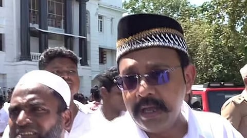 எங்கள் ஆட்சியின் அங்கமாக இருந்தும் விமர்சனம் செய்யலாமா? திருமாவளவனுக்கு, த.வெ.க. எம்.எல்.ஏ. கேள்வி