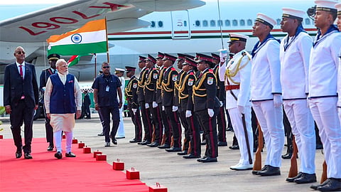 3 நாட்கள் சுற்றுப்பயணம்; செஷல்ஸ் சென்றடைந்தார் பிரதமர் மோடி