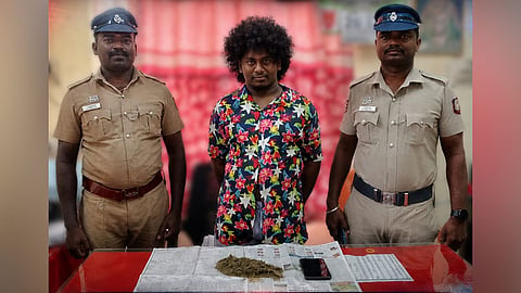 கஞ்சா விற்ற வாலிபர் கைது