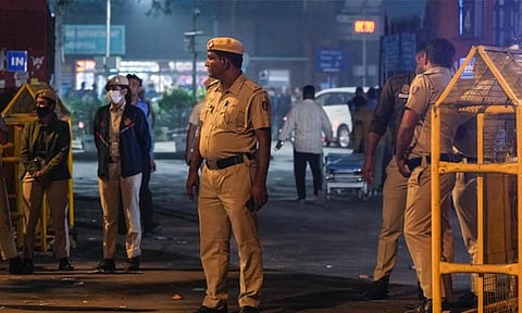 டெல்லி, உத்தராகண்டில் பயங்கரவாத தாக்குதல் எச்சரிக்கை; உஷார் நிலையில் போலீசார்
