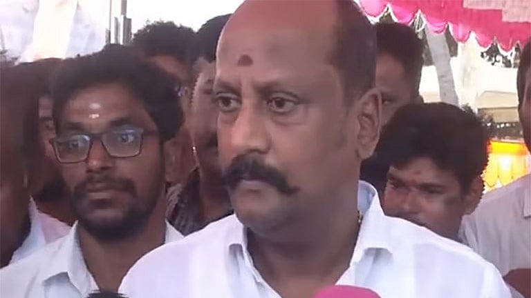 தமிழகத்தில் விரைவில் மகளிருக்கு இலவச பேருந்து பயணத்திட்டம் - அமைச்சர் விஜய் தமிழன் பார்த்திபன்