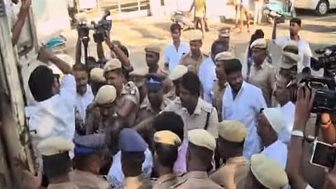 தி.மு.க. மாணவர் அணி ஆர்ப்பாட்டத்திற்கு அனுமதி மறுப்பு