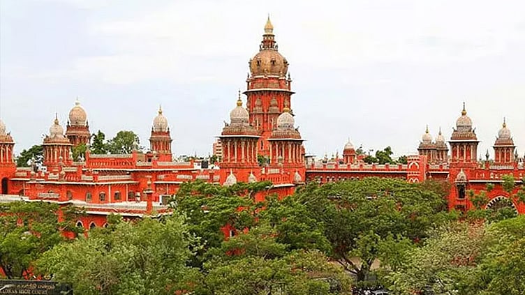 துணைவேந்தரை நியமிக்கும் அதிகாரத்தை அரசுக்கு வழங்கியதை எதிர்த்த வழக்கு இறுதி விசாரணைக்காக தள்ளிவைப்பு