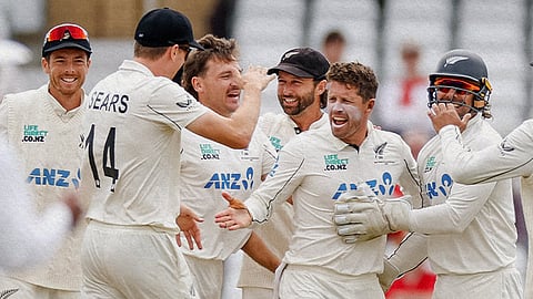 3-வது டெஸ்ட் - இங்கிலாந்தை வீழ்த்தி தொடரை கைப்பற்றிய நியூசிலாந்து