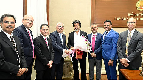 முதல்-அமைச்சர் விஜய்யுடன் ஆக்சிஸ் வங்கியின் மேலாண்மை இயக்குநர் சந்திப்பு