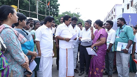 அடுக்குமாடி குடியிருப்புகளின் புனரமைப்பு பணிகளை விரைவில் முடிக்க அமைச்சர் ராஜ்குமார் உத்தரவு
