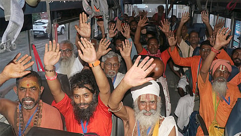 அமர்நாத் யாத்திரை நாளை தொடக்கம்: பஹல்காம் வழியாக செல்லும் பயண வழித்தடம்... உச்சகட்ட பாதுகாப்புடன் புறப்பட்ட பக்தர்கள் 