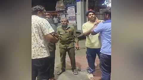 பெட்ரோல் பங்க் ஊழியர் மீது தாக்குதல்: அமைச்சரின் உறவினர் என மிரட்டிய 2 பேர் கைது