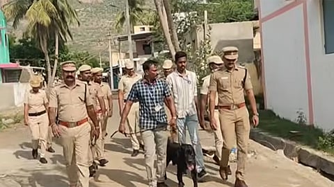 திருவண்ணாமலையில் போதைப்பொருள் ஒழிப்பு நடவடிக்கை: எஸ்.பி. தலைமையில் 100-க்கும் மேற்பட்ட போலீசார் அதிரடி சோதனை
