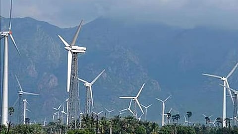 தமிழகத்தில் காற்றாலைகள் மூலம் ஒரே நாளில் 12.43 கோடி யூனிட் மின்சாரம் உற்பத்தி

