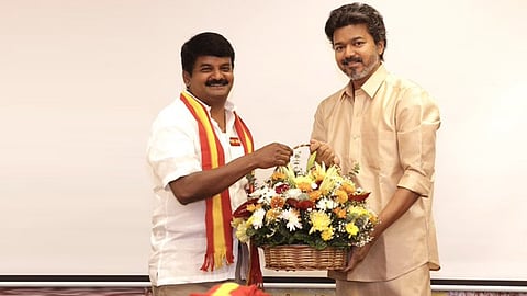 வரலாறு எழுத பலர் வருவார்கள்; வரலாற்றையே மாற்ற சிலரே வருவார்கள் - சி.விஜயபாஸ்கர்