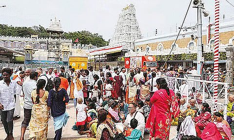 திருப்பதியில் ஒரே நாளில் 88 ஆயிரம் பக்தர்கள் தரிசனம்: ரூ.5 கோடி காணிக்கை