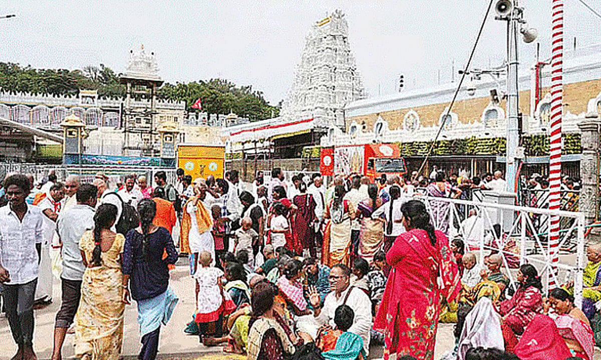 திருப்பதியில் ஒரே நாளில் 88 ஆயிரம் பக்தர்கள் தரிசனம்: ரூ.5 கோடி காணிக்கை