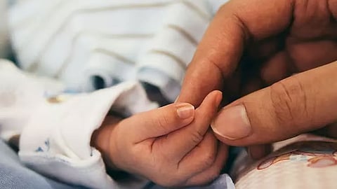  சிறுமிக்கு குழந்தை பிறந்தது