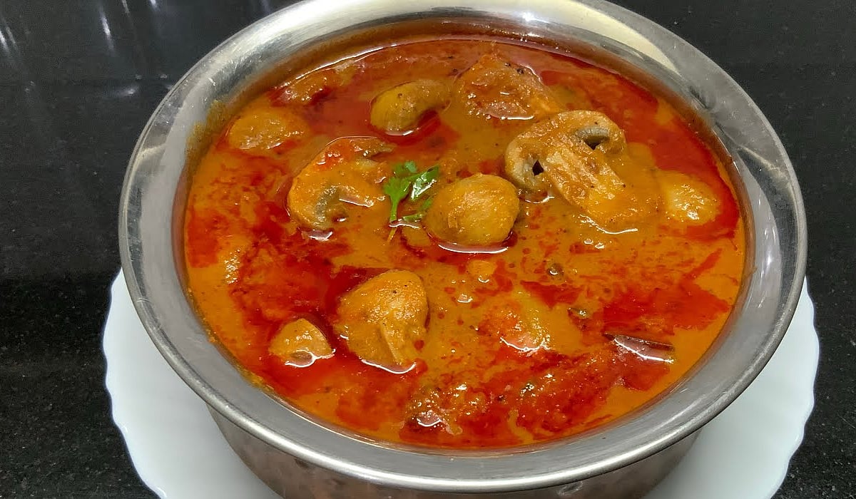 செட்டிநாடு ஸ்டைல் காளான் குழம்பு... ஒருமுறை செய்தால் மீண்டும் மீண்டும் செய்வீர்கள்!