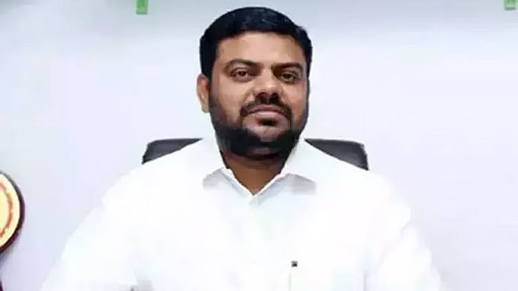 துணைவேந்தர் நியமனத்தில் மாநில சுயாட்சி காக்கப்பட வேண்டும்: எஸ்டிபிஐ கட்சி வலியுறுத்தல்!