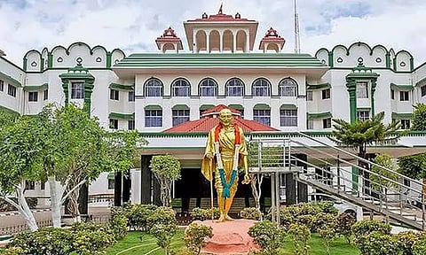 கரூர் விவகாரம்: அவசர வழக்காக விசாரிக்க மதுரை ஐகோர்ட்டு மறுப்பு