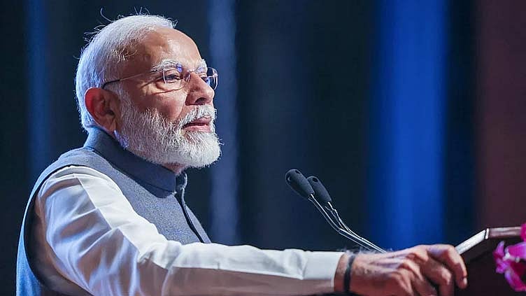 வியட்நாம் படகு விபத்தில் இந்தியர்கள் பலி: பிரதமர் மோடி இரங்கல்

